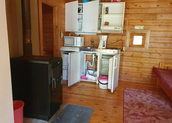 Ehdottomasti Talitiaisen Moekit 木屋